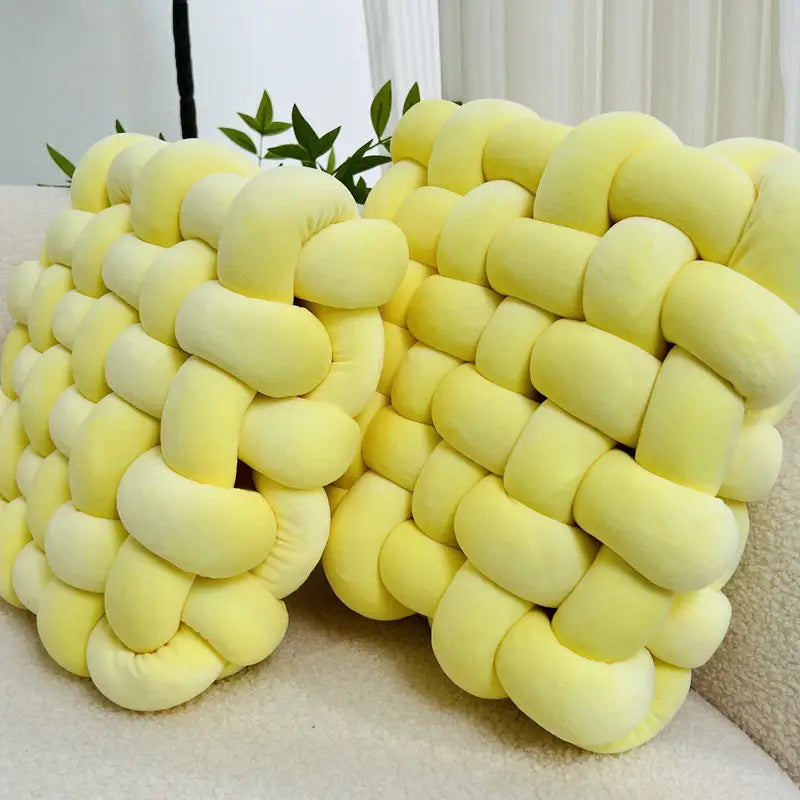 Knotted Throw Pillow Set