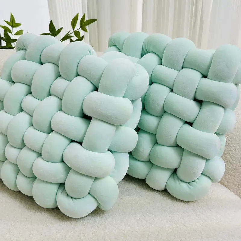 Knotted Throw Pillow Set